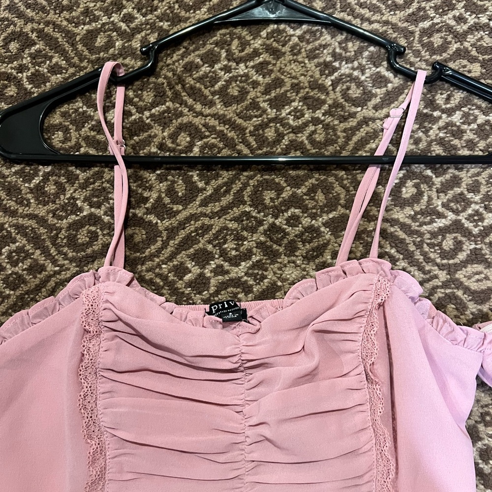 Pink top size small - Picture 2 of 3